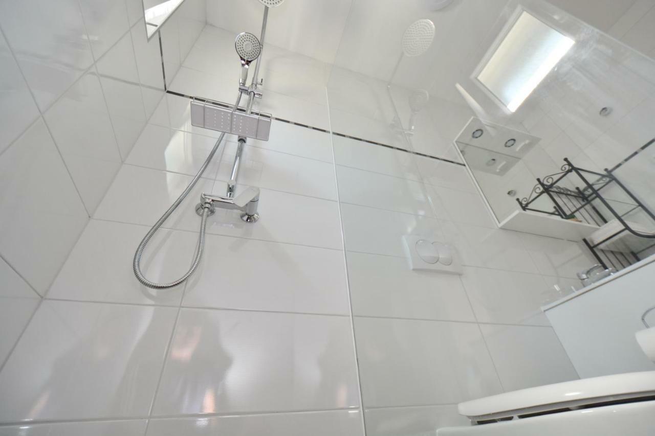 נין Apartments Piazza מראה חיצוני תמונה