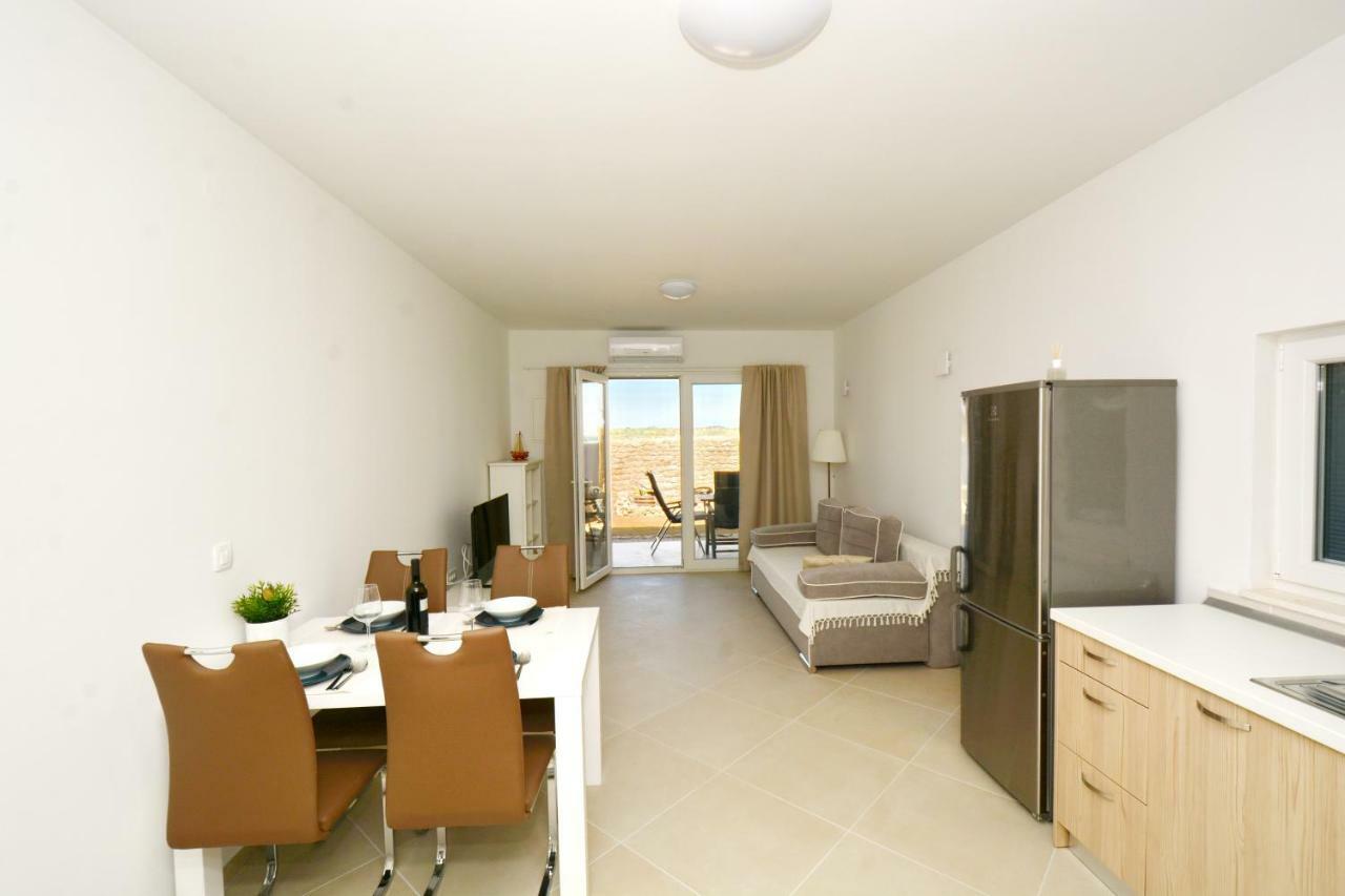נין Apartments Piazza מראה חיצוני תמונה