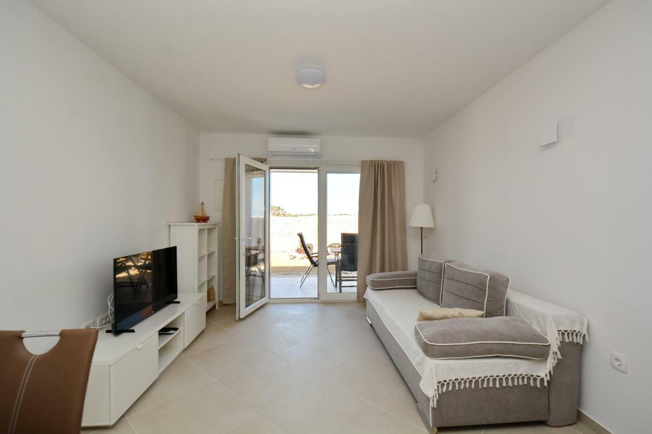 נין Apartments Piazza מראה חיצוני תמונה
