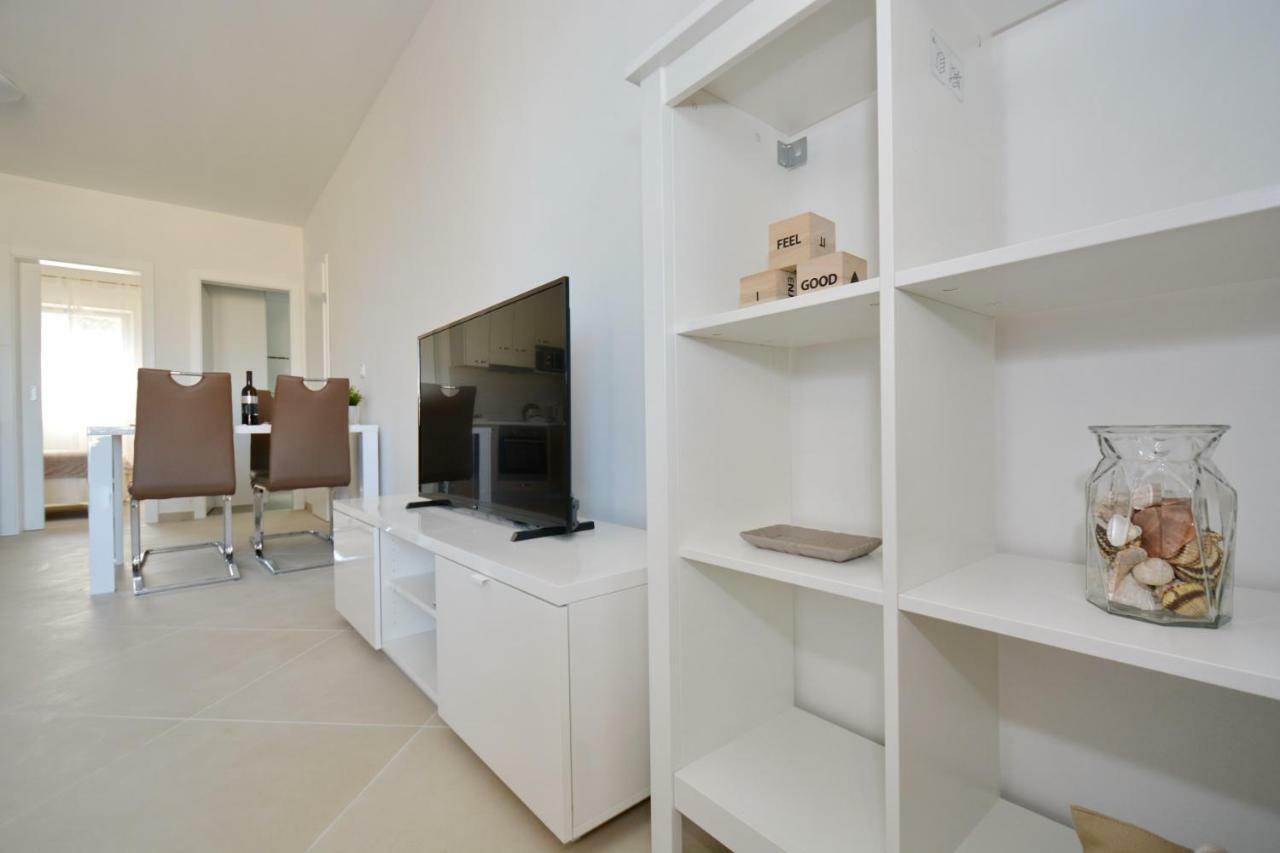 נין Apartments Piazza מראה חיצוני תמונה